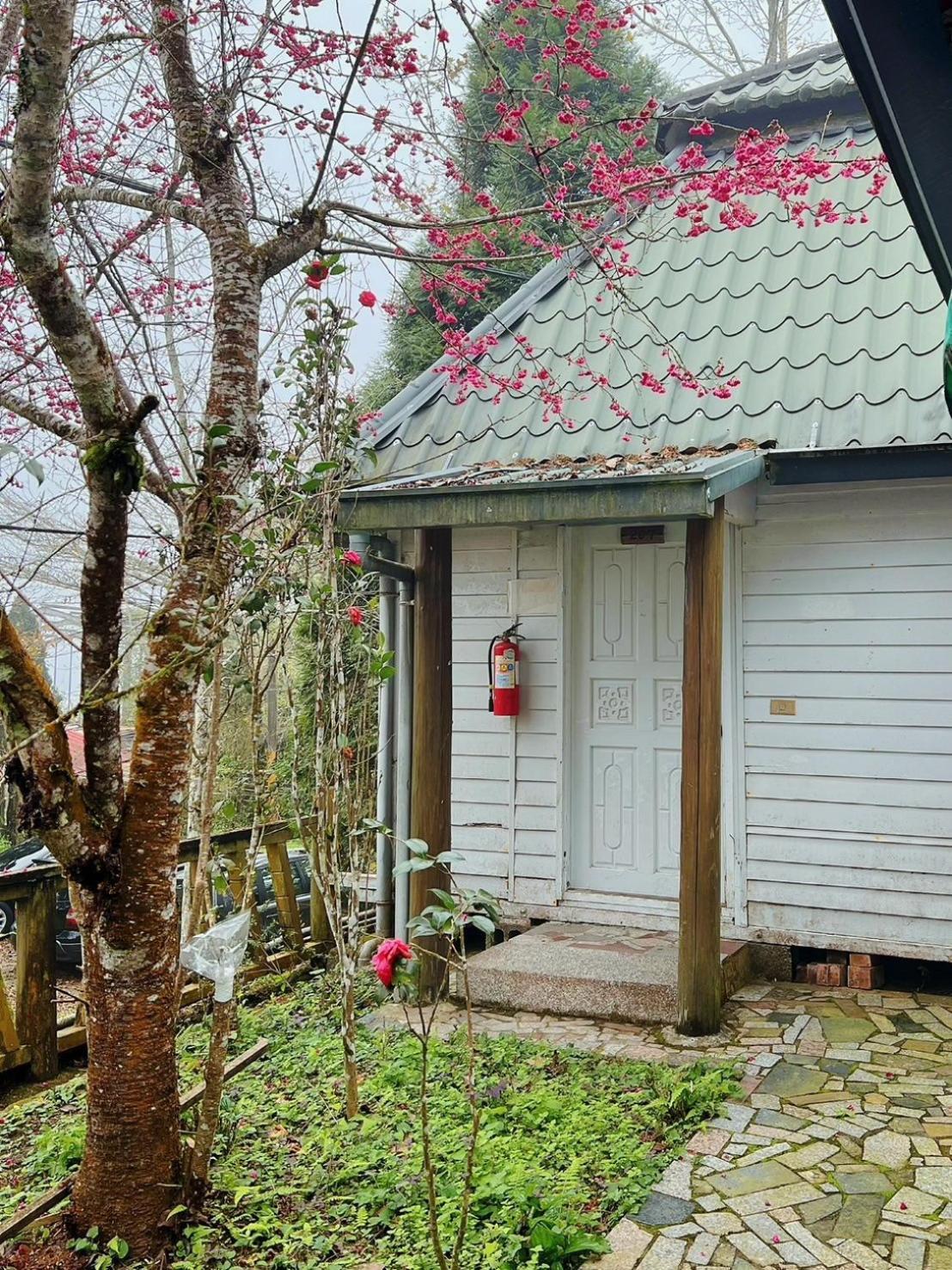 Gemlu Vila Lugu Exterior foto