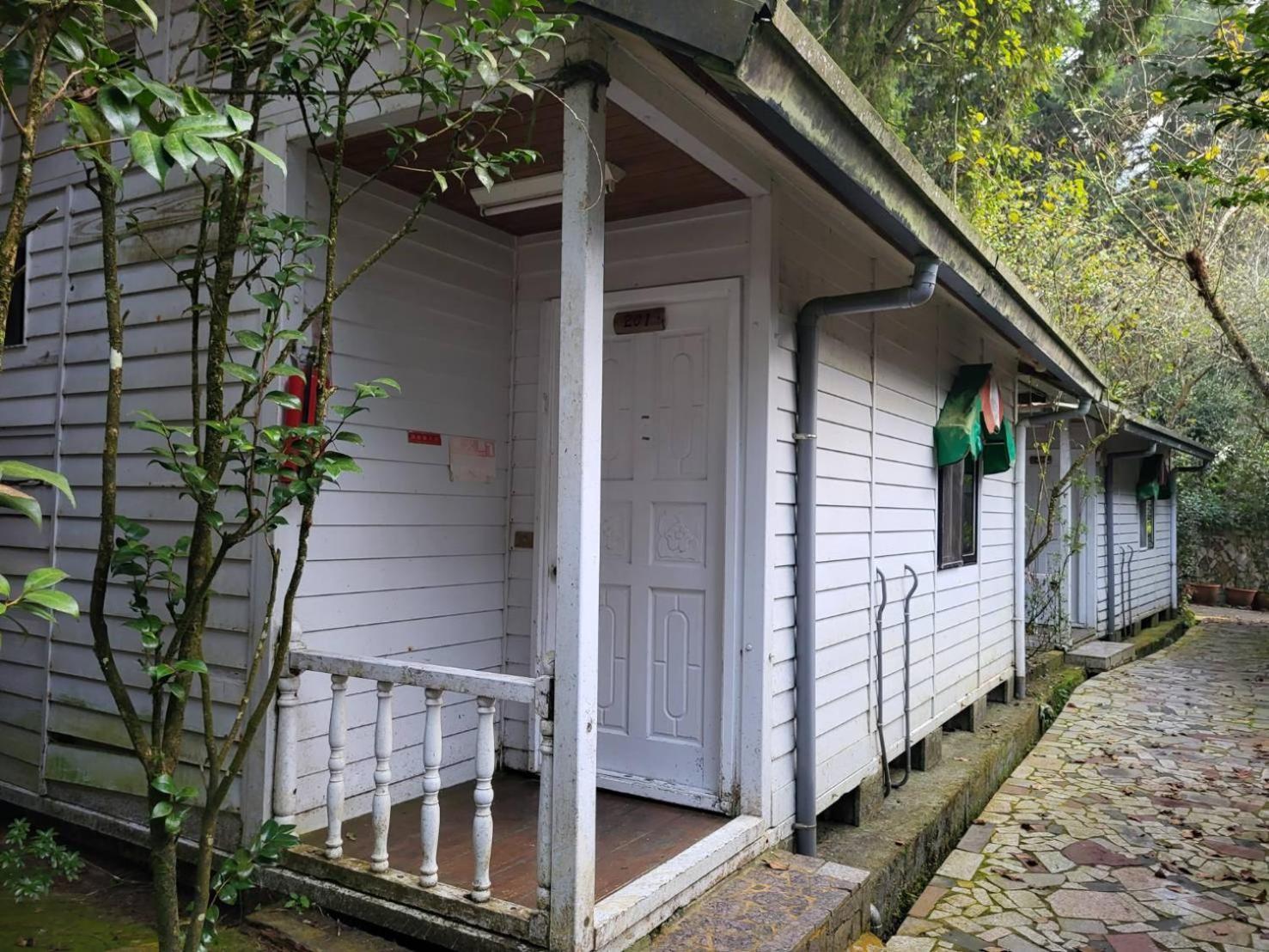 Gemlu Vila Lugu Exterior foto